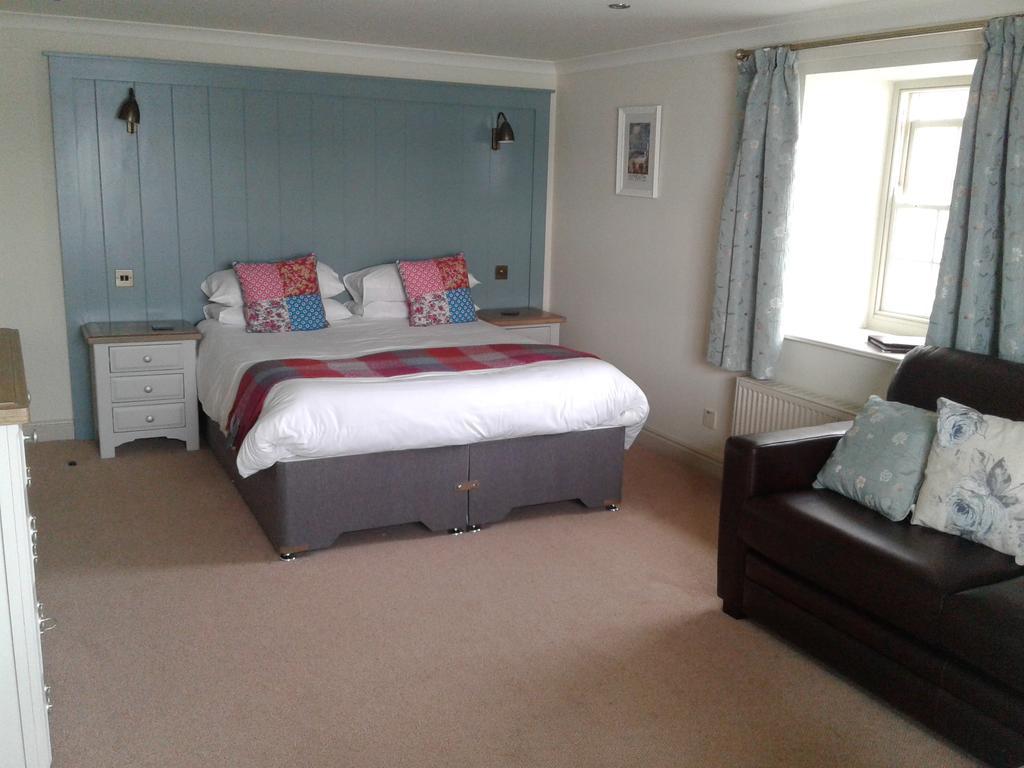 The Edgcumbe Arms Bed and Breakfast Torpoint Eksteriør billede